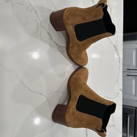 Rag & Bone Tan Suede Ankle Boot, Size 7.5, New No Tags - Picture 4 of 7